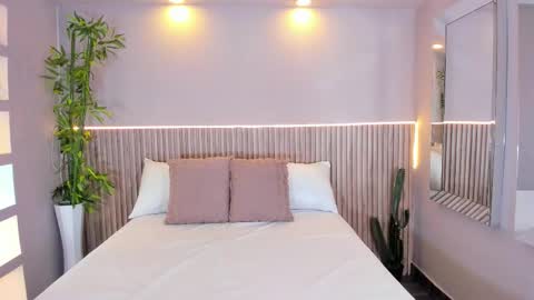 Snapshot of georginareyes chatting on 13, 12, 2025 GeorginaReyes online show from 13, 12, 2025