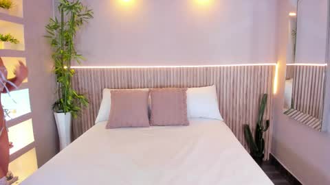 Snapshot of georginareyes chatting on 14, 12, 2025 GeorginaReyes online show from 14, 12, 2025