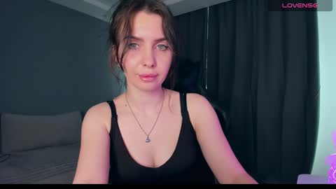 Snapshot of georginaroads chatting on 4, 3, 2025 GeorginaRoads online show from 4, 3, 2025