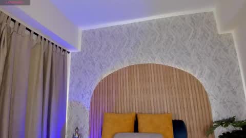 Kendal  online show from 8, 3, 2026