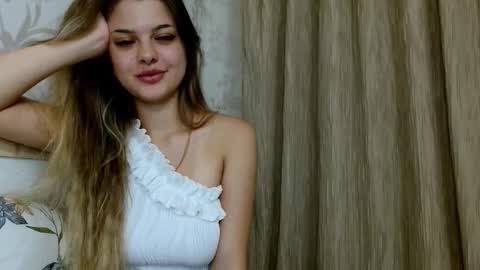 Snapshot of gerda_bloempje chatting on 1, 11, 2025 Gerda online show from 1, 11, 2025