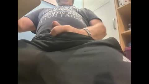 chaten and looking for fun online show from 6, 6, 2026