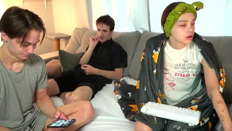 Snapshot of gerridae chatting on 23, 2, 2025 Jean and Isa couple Van online show from 23, 2, 2025