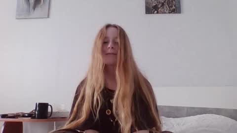 Snapshot of gertrudisturbe chatting on 5, 4, 2026 Kate online show from 5, 4, 2026