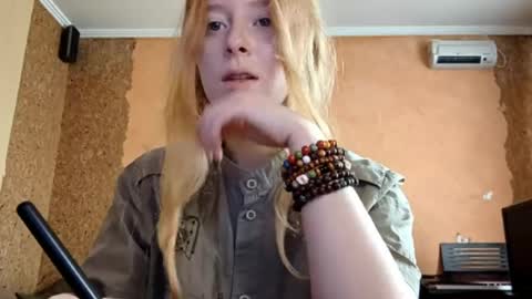 Snapshot of gertrudisturbe chatting on 4, 5, 2026 Kate online show from 4, 5, 2026