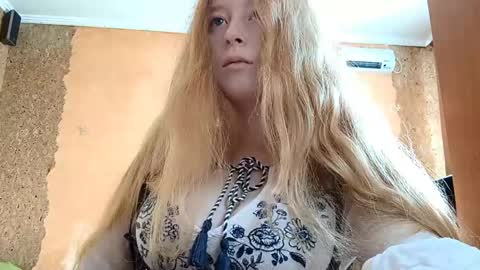 Snapshot of gertrudisturbe chatting on 16, 5, 2026 Kate online show from 16, 5, 2026