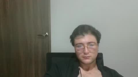 Snapshot of ghardh3 chatting on 3, 11, 2025 ghardh3 online show from 3, 11, 2025