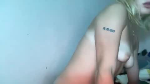 Snapshot of ghostbabie chatting on 25, 9, 2025 ghostbabie online show from 25, 9, 2025