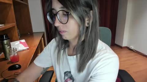 Snapshot of ghostcrimson chatting on 13, 2, 2025 andy online show from 13, 2, 2025