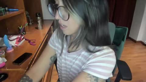 Snapshot of ghostcrimson chatting on 26, 2, 2025 andy online show from 26, 2, 2025