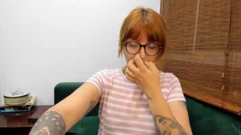 Snapshot of ghostcrimson chatting on 17, 11, 2025 andy online show from 17, 11, 2025