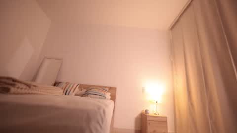 Snapshot of gia_curly chatting on 9, 11, 2025 Leo online show from 9, 11, 2025