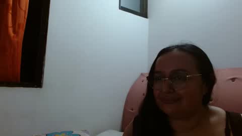 Snapshot of gia_nahomi chatting on 3, 2, 2025 nahomi online show from 3, 2, 2025