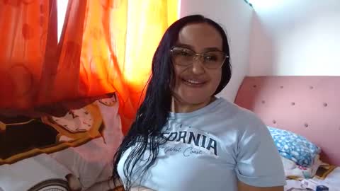 Snapshot of gia_nahomi chatting on 5, 2, 2025 nahomi online show from 5, 2, 2025