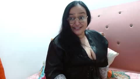 Snapshot of gia_nahomi chatting on 23, 2, 2025 nahomi online show from 23, 2, 2025