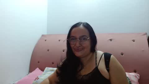 Snapshot of gia_nahomi chatting on 23, 2, 2025 nahomi online show from 23, 2, 2025