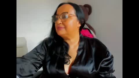 Snapshot of gia_nahomi chatting on 3, 3, 2025 nahomi online show from 3, 3, 2025