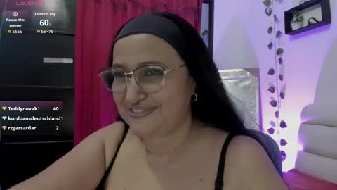 Snapshot of gia_nahomi chatting on 25, 9, 2025 nahomi online show from 25, 9, 2025