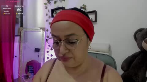 Snapshot of gia_nahomi chatting on 5, 10, 2025 nahomi online show from 5, 10, 2025