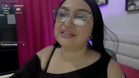 Snapshot of gia_nahomi chatting on 11, 10, 2025 nahomi online show from 11, 10, 2025