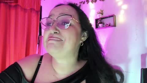 Snapshot of gia_nahomi chatting on 24, 11, 2025 nahomi online show from 24, 11, 2025