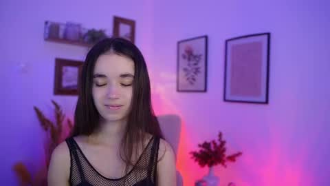 Gia Paige18 online show from 28, 11, 2025