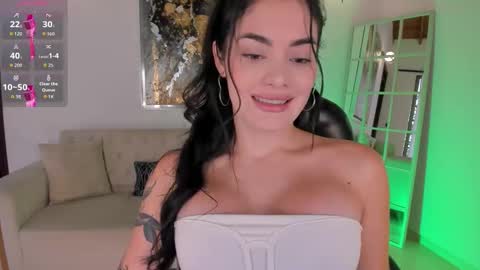 Gia Ferrera online show from 28, 10, 2025