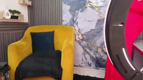 Snapshot of gianellacox chatting on 13, 2, 2026 online show from 13, 2, 2026