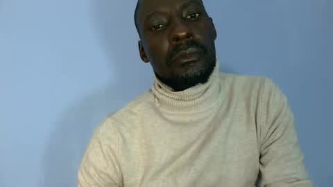 Snapshot of giant_couple chatting on 15, 6, 2026 giant_couple online show from 15, 6, 2026