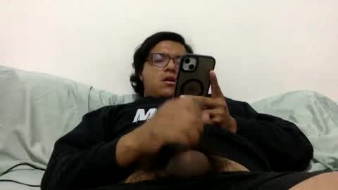 Snapshot of giardinoo13 chatting on 19, 12, 2025 giardinoo13 online show from 19, 12, 2025