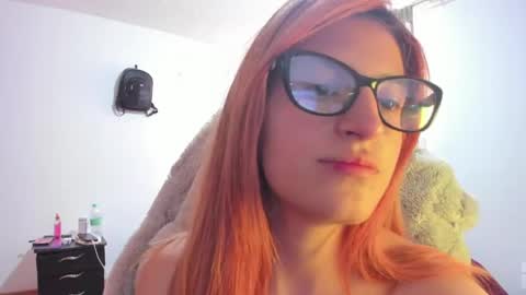 Snapshot of giaroussel chatting on 4, 6, 2026 GiaRoussel online show from 4, 6, 2026