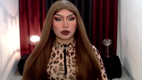 Gia X online show from 2, 2, 2025