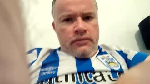 Snapshot of giddyup2222222 chatting on 19, 11, 2025 giddyup2222222 online show from 19, 11, 2025