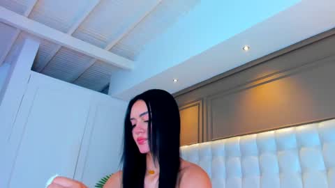 Snapshot of gigi_wilden chatting on 25, 6, 2026 gigi wilden online show from 25, 6, 2026