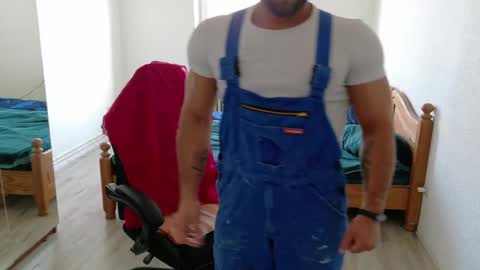 Snapshot of gigollo65 chatting on 15, 4, 2026 Moki online show from 15, 4, 2026