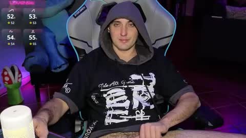 Snapshot of gil_gamesh2nd chatting on 4, 12, 2025 Mirko online show from 4, 12, 2025