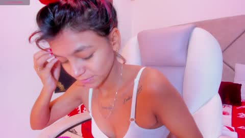 Snapshot of gimenalara chatting on 15, 1, 2025 Gimena online show from 15, 1, 2025