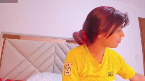 Snapshot of gimenalara chatting on 18, 10, 2025 Gimena online show from 18, 10, 2025