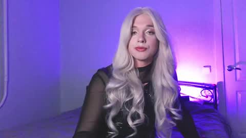 Snapshot of gina_rose_ts chatting on 12, 5, 2026 GinaRose online show from 12, 5, 2026