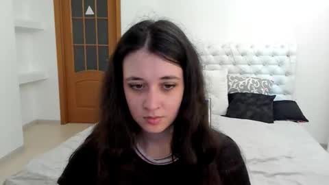 Snapshot of ginablum chatting on 16, 9, 2025 Kate online show from 16, 9, 2025