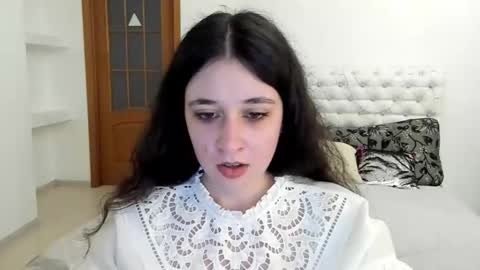 Snapshot of ginablum chatting on 28, 9, 2025 Kate online show from 28, 9, 2025