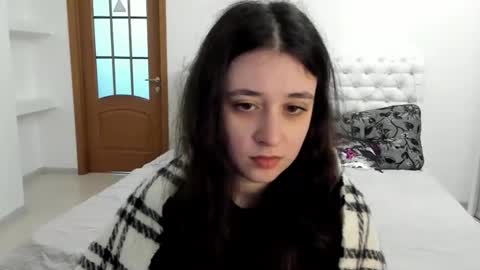 Snapshot of ginablum chatting on 4, 10, 2025 Kate online show from 4, 10, 2025