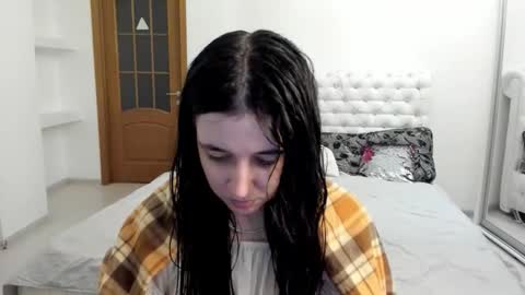 Snapshot of ginablum chatting on 27, 10, 2025 Kate online show from 27, 10, 2025