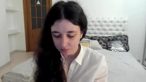 Snapshot of ginablum chatting on 11, 11, 2025 Kate online show from 11, 11, 2025