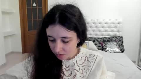 Snapshot of ginablum chatting on 12, 11, 2025 Kate online show from 12, 11, 2025