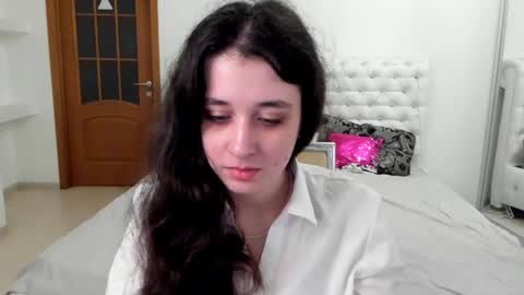 Snapshot of ginablum chatting on 27, 11, 2025 Kate online show from 27, 11, 2025