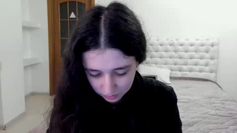 Snapshot of ginablum chatting on 30, 11, 2025 Kate online show from 30, 11, 2025