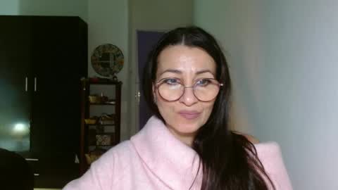 Snapshot of ginaoneon chatting on 20, 12, 2024 GinaONeon online show from 20, 12, 2024