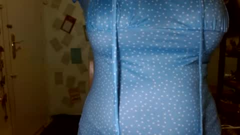 Snapshot of ginaoneon chatting on 10, 7, 2026 GinaONeon online show from 10, 7, 2026
