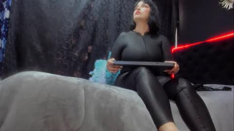 Snapshot of ginger_amarett chatting on 6, 1, 2025 Miss online show from 6, 1, 2025